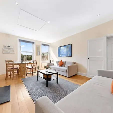 Spacious Sleep 11 With Terrace In Earls Court Ec99 London Exterior photo